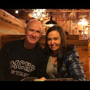 Meet your Posher, Laurie